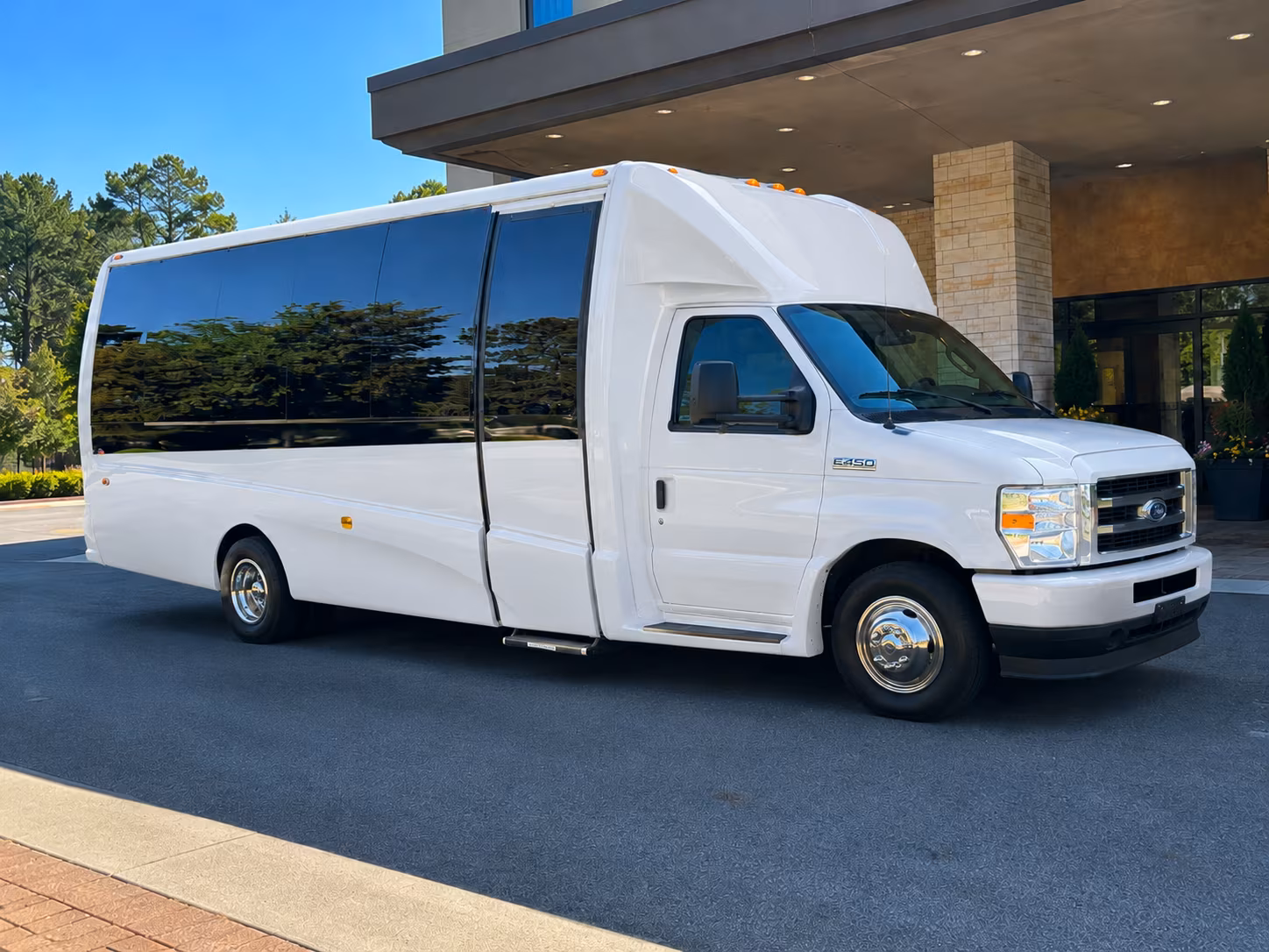 brick groups love the run to laurita winery here s why a bus makes it easy