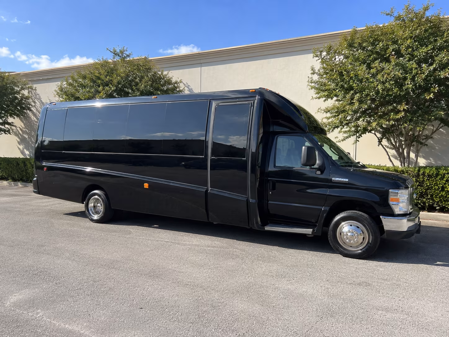 brick quinceanera sweet 16 party bus rental