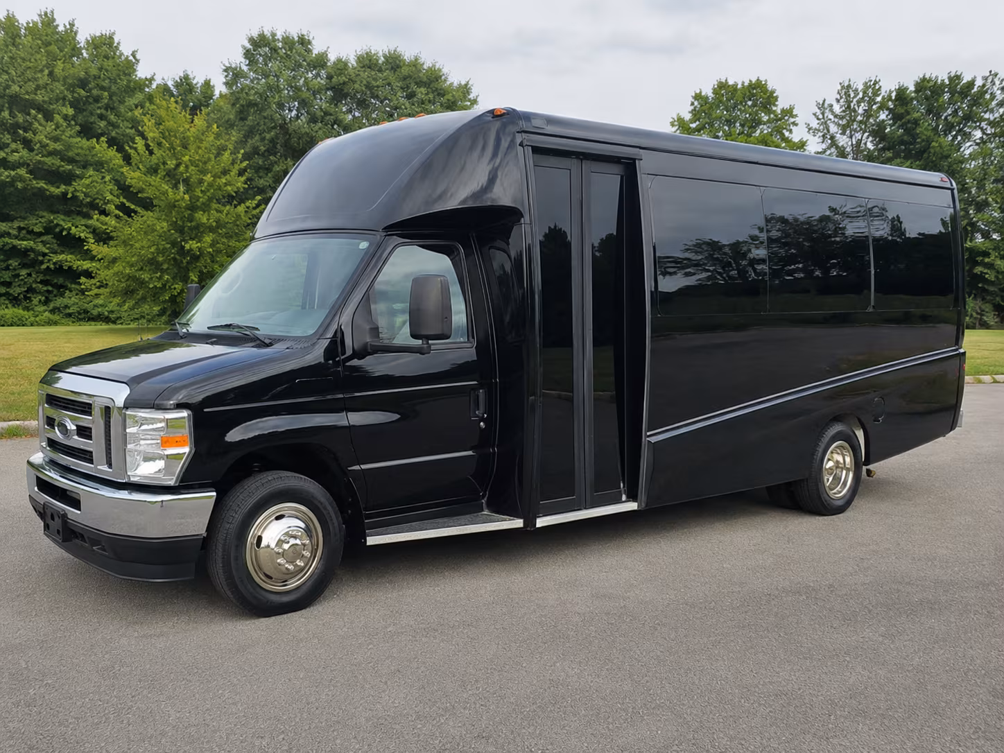 howell prom charter bus rentals in howell