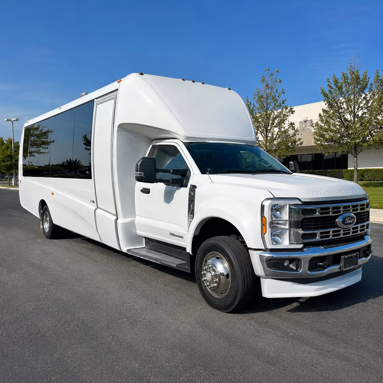 lakewood travel to lakewood concerts with a charter bus rental