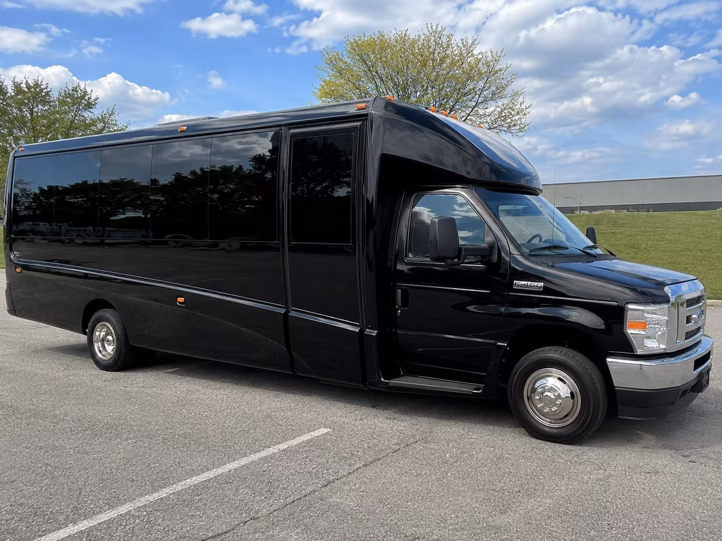 shuttle your guests between toms river hotels and your brick area venue