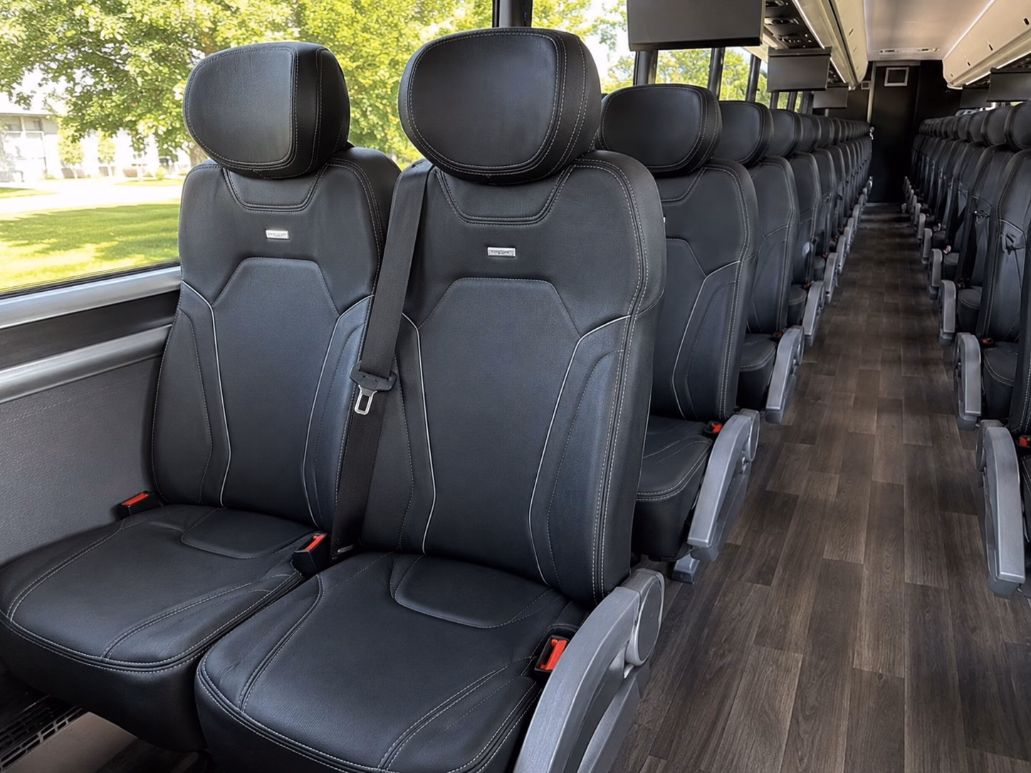 toms river comfortable charter buses for government military personnel